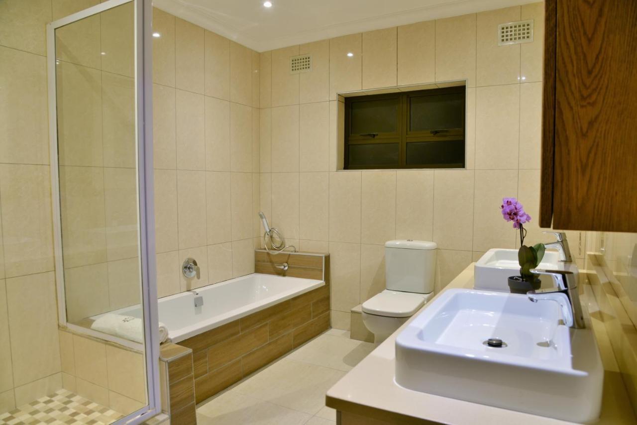 La Perle Hotel Балито Екстериор снимка