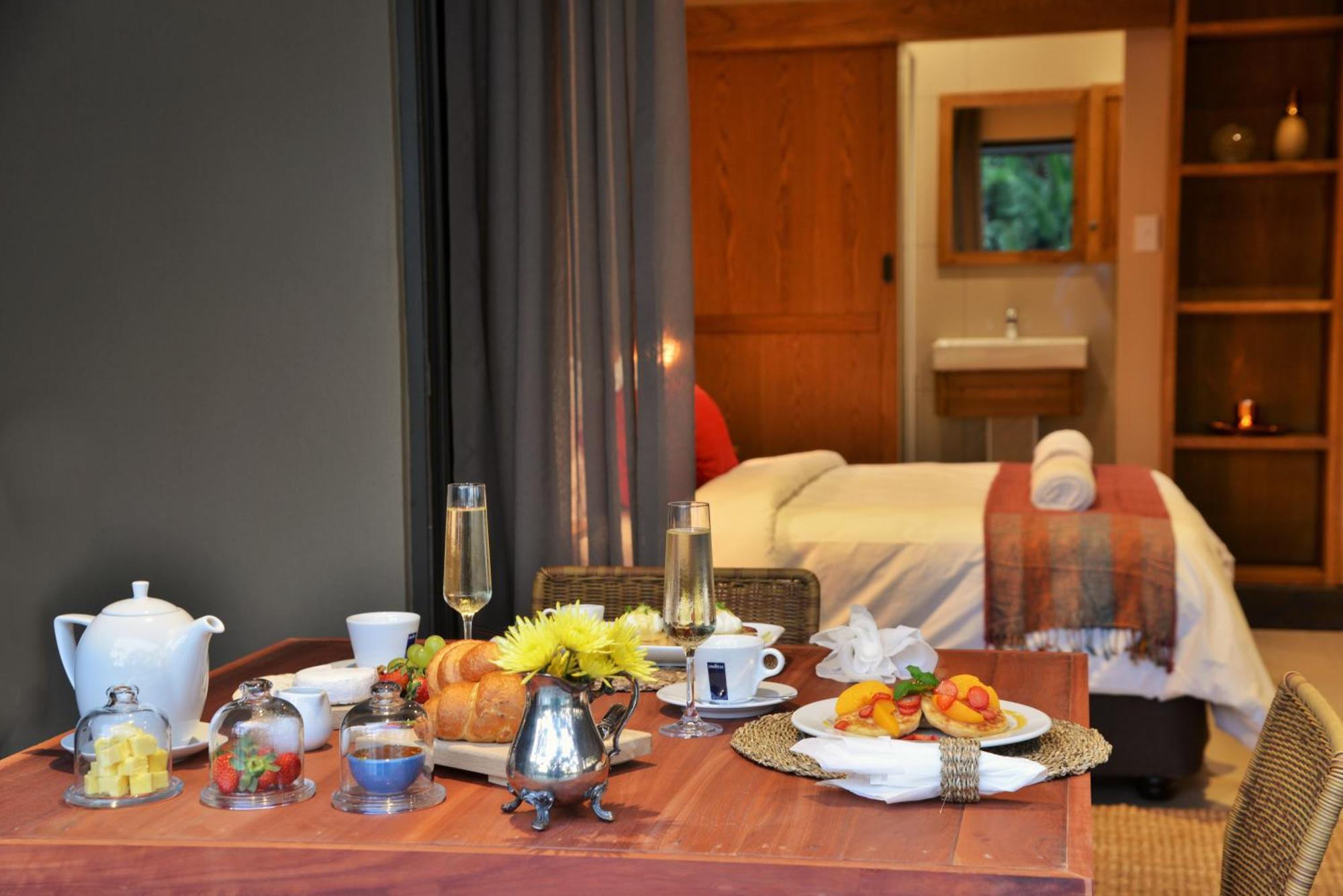 La Perle Hotel Балито Екстериор снимка