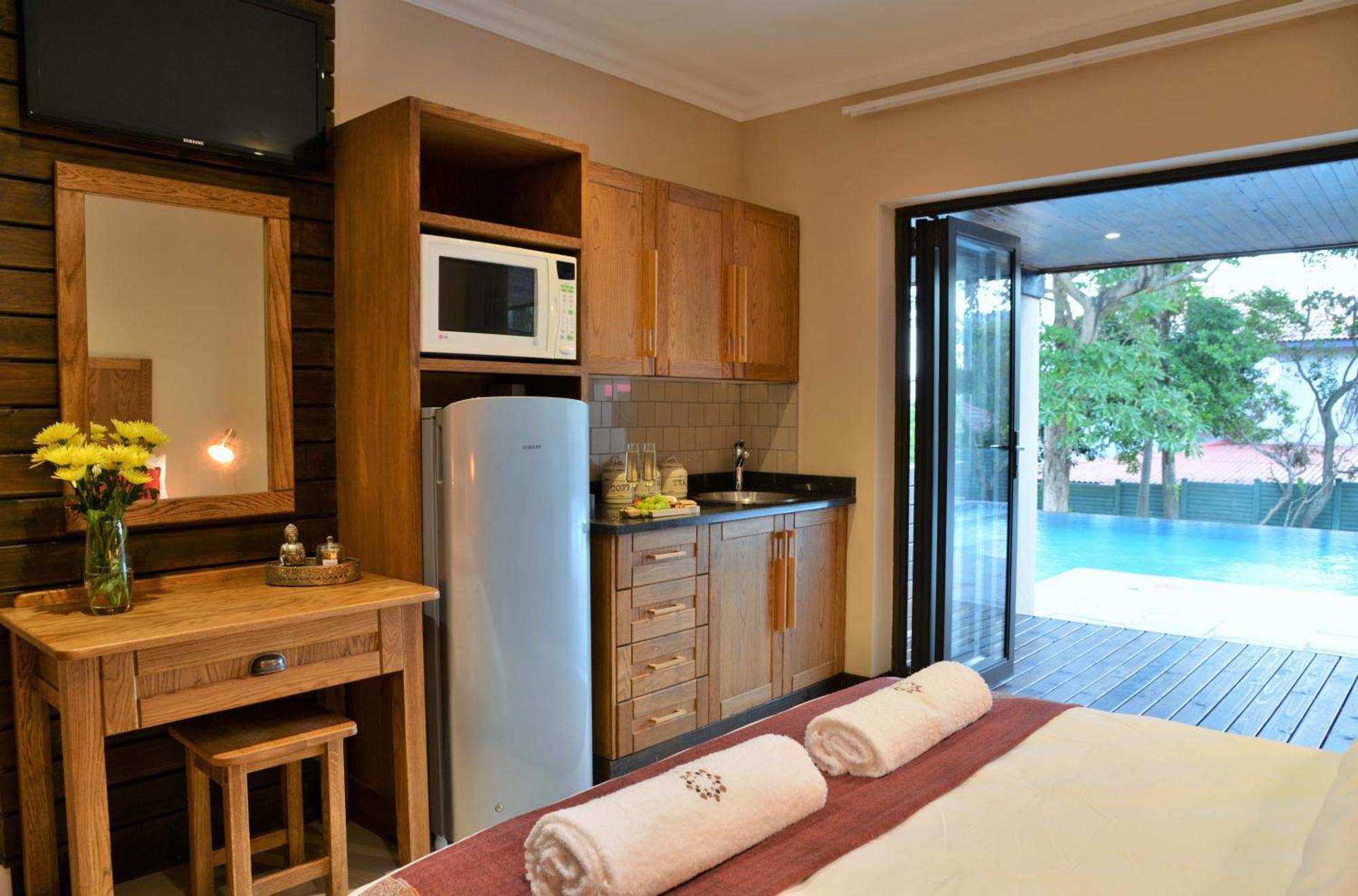 La Perle Hotel Балито Екстериор снимка