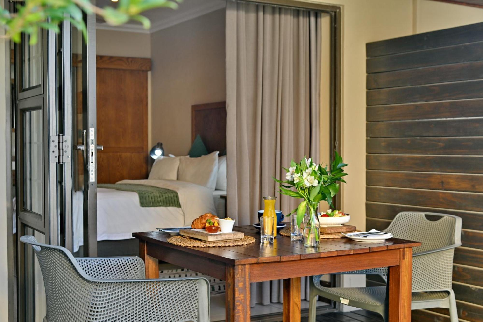 La Perle Hotel Балито Екстериор снимка